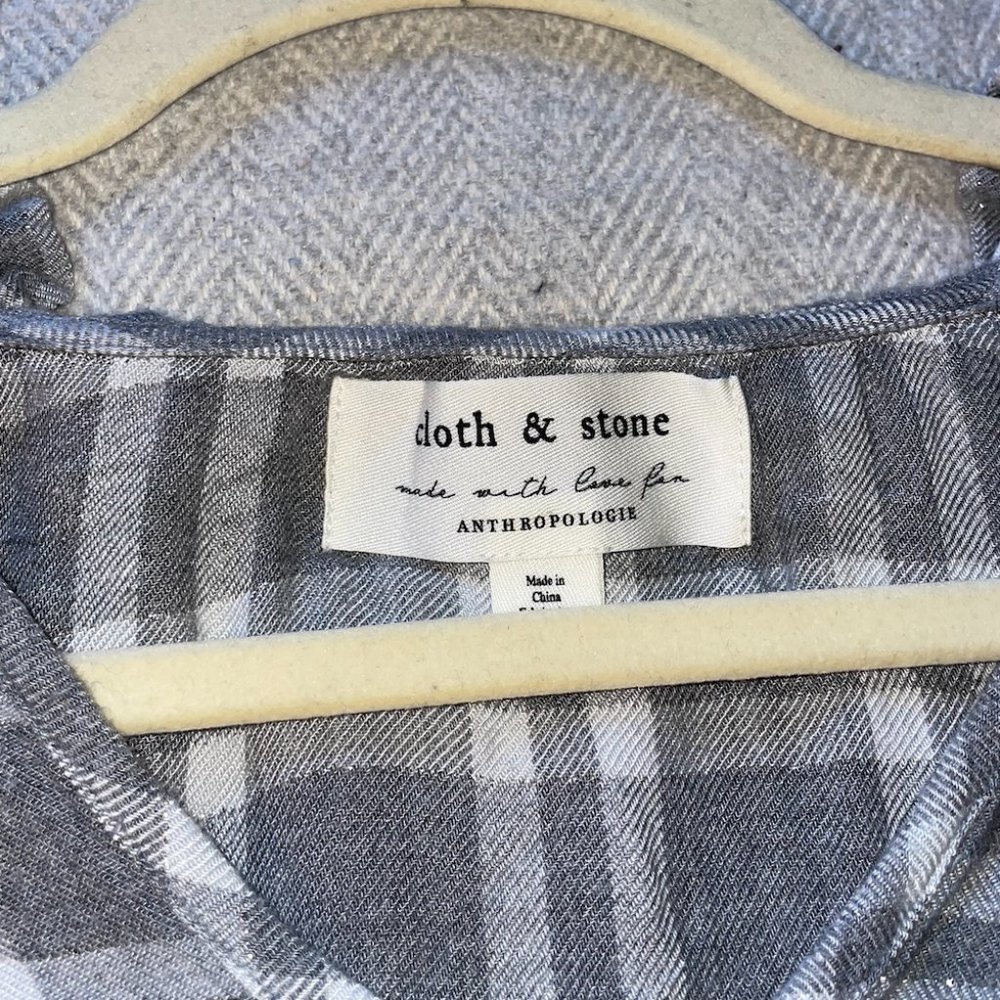 Anthropologie Cloth & Stone Sz xS Grey Plaid Pullover Top Ruffled Neck - Picture 5 of 5